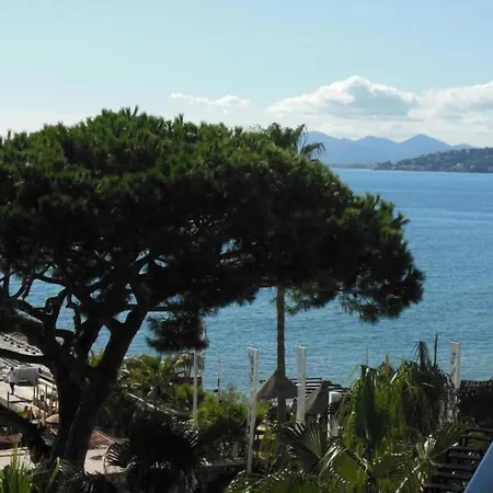 Amazing Studio In Les Pins With A Large Terrasse & Seaview Parking Διαμέρισμα Ζουάν λε Πιν