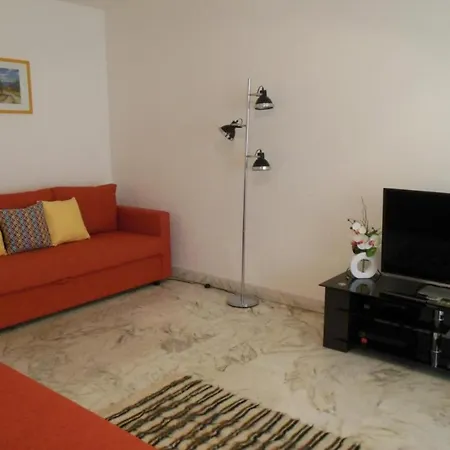 Amazing Studio In Les Pins With A Large Terrasse & Seaview Parking Appartamento